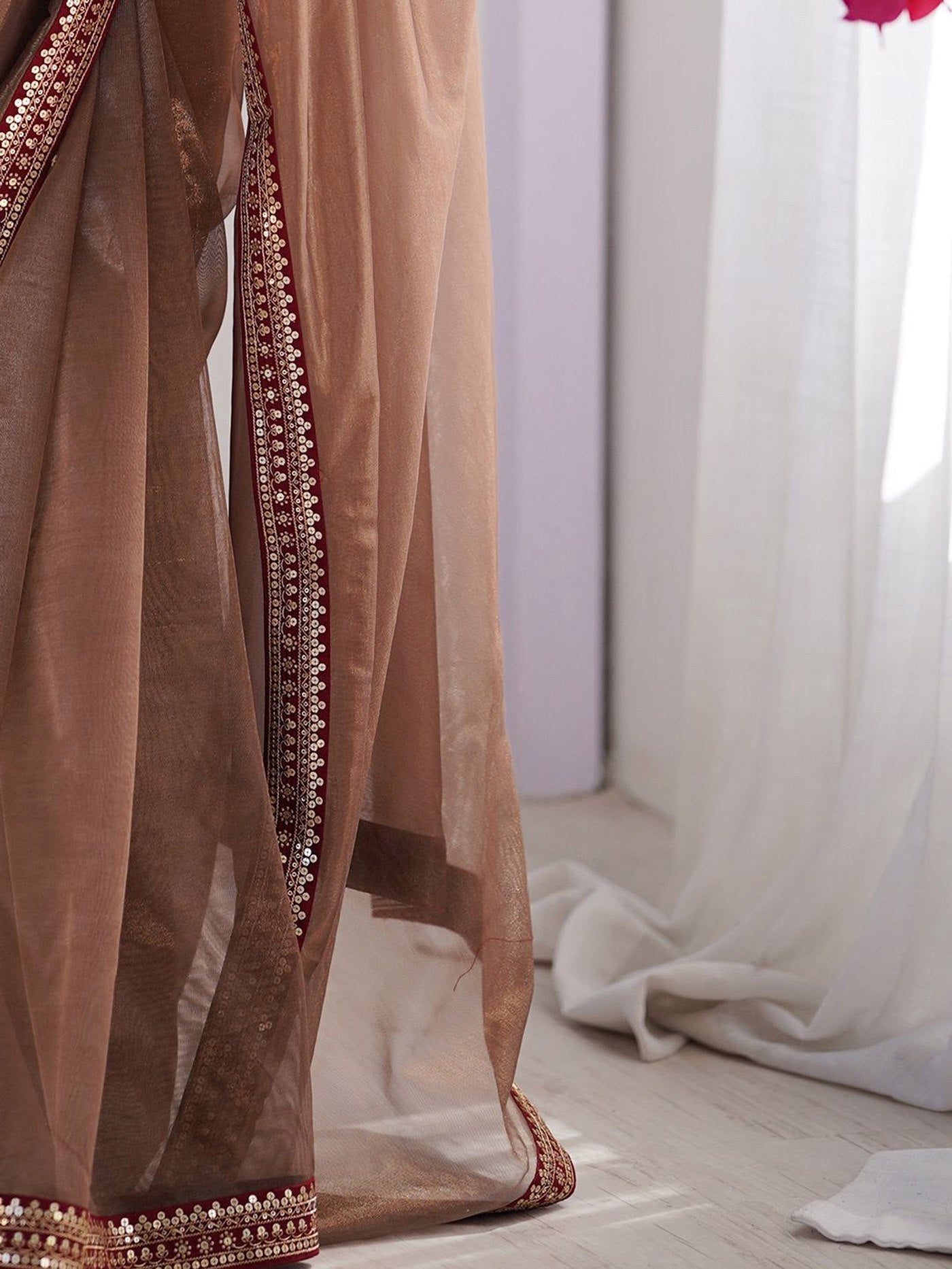 Elegant Ethnic Saree with Embroidery Blouse – Premium Look