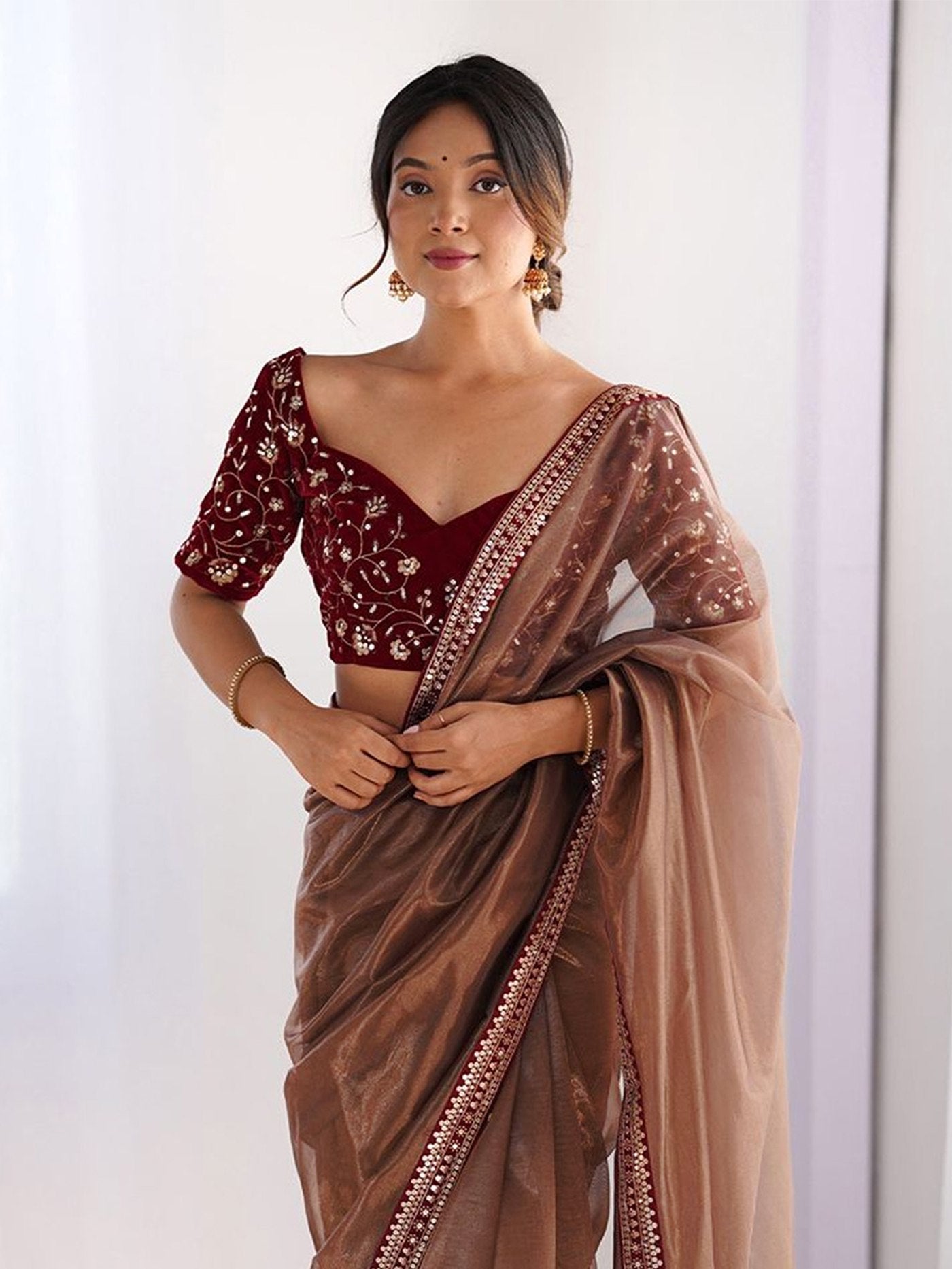 Elegant Ethnic Saree with Embroidery Blouse – Premium Look