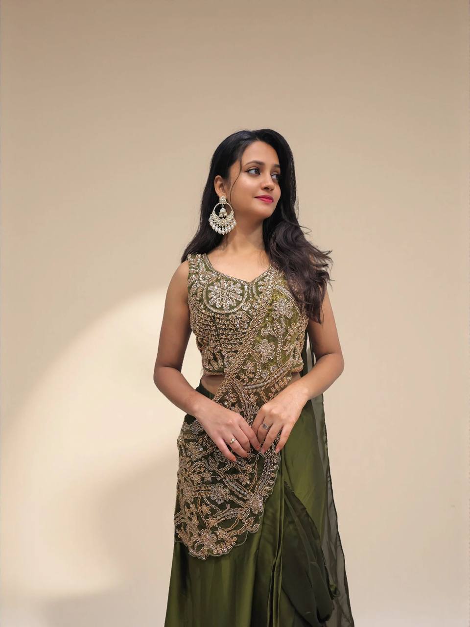 Premium Designer Saree with Heavy Embroidery Blouse – Elegant Party Wear