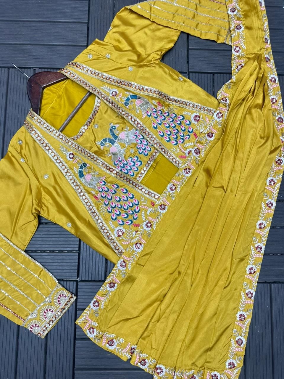 Mustard Elegance Ready-To-Wear Saree Set 💛