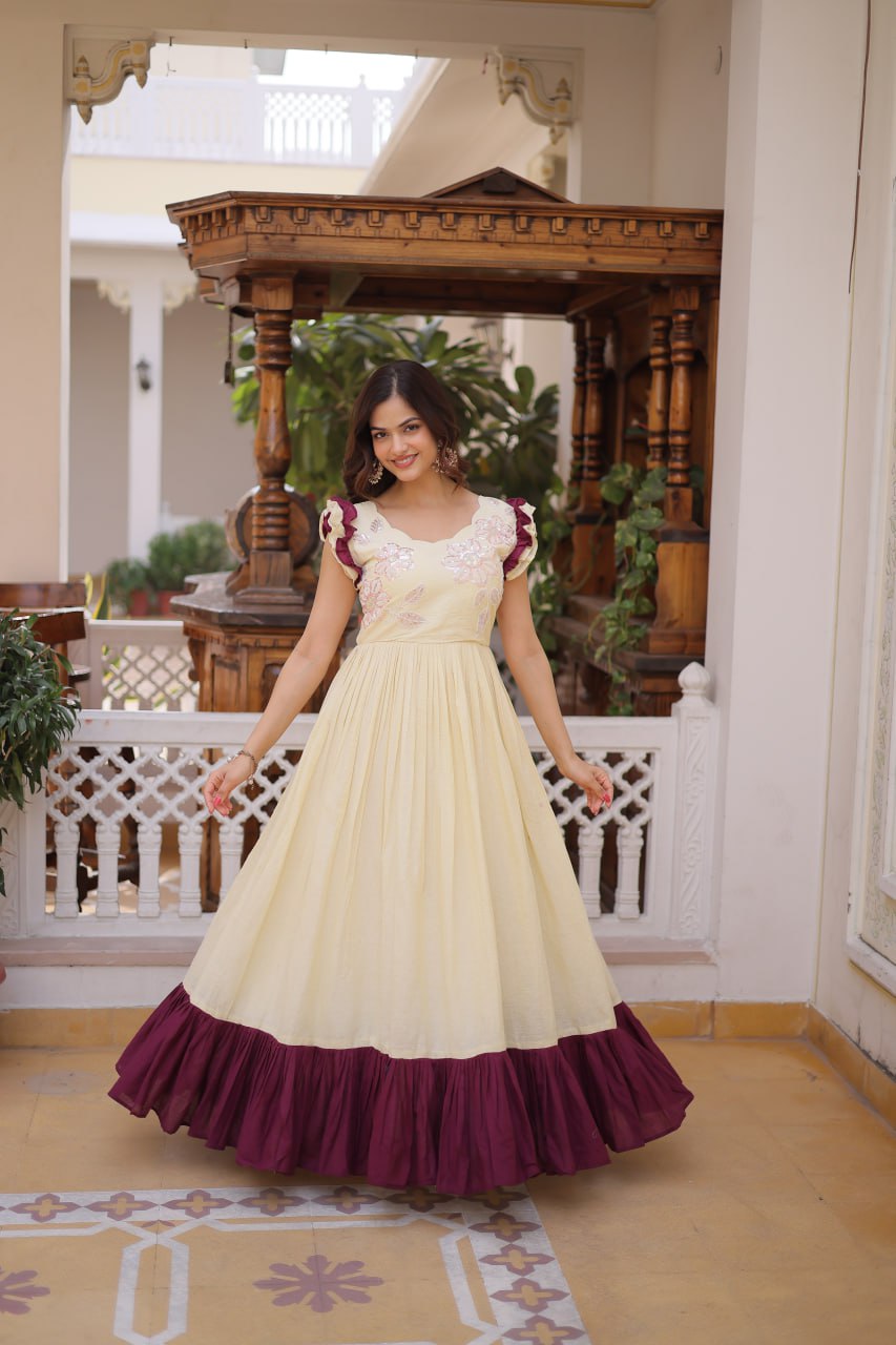 EXCLUSIVE TRENDY LOOK PREMIUM READYMADE DESIGNER GOWN